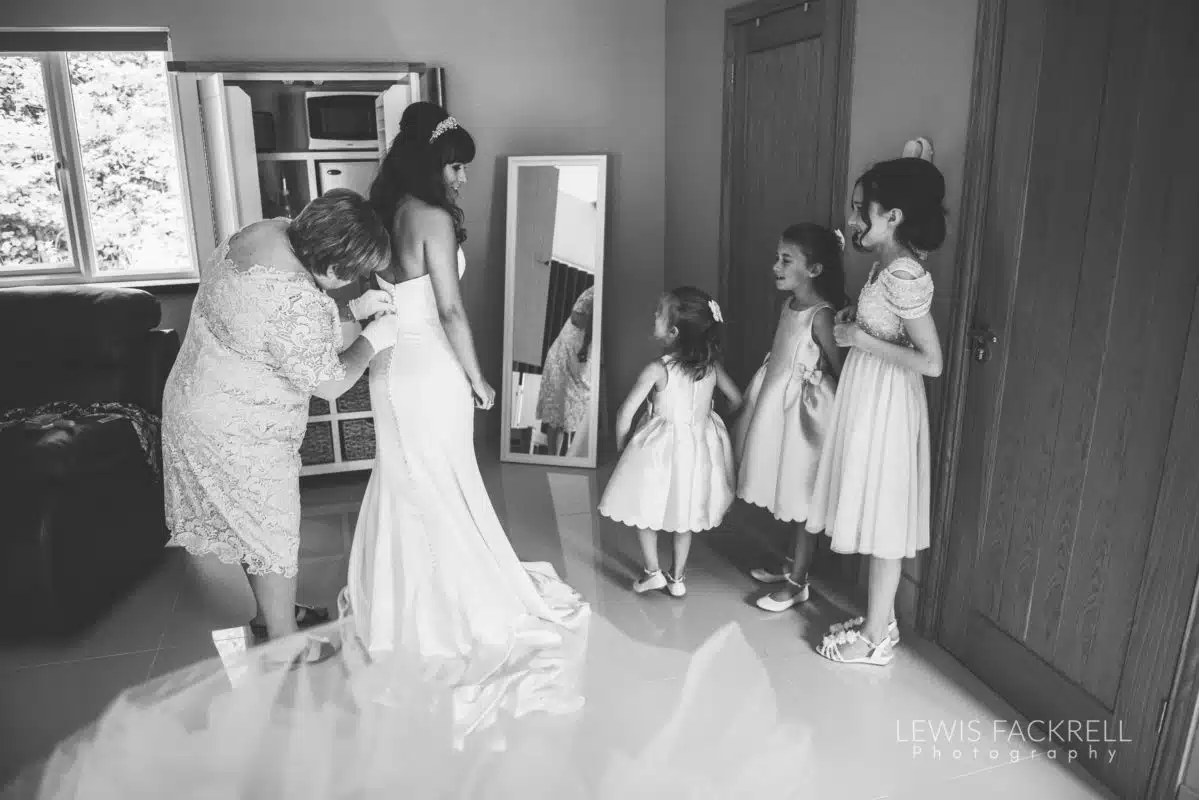 Lewis-Fackrell-Photography-Wedding-Photographer-Cardiff-Swansea-Bristol-Newport-Pre-wedding-photoshoot-cerian-dan-canada-lake-lodge-llantrisant--15