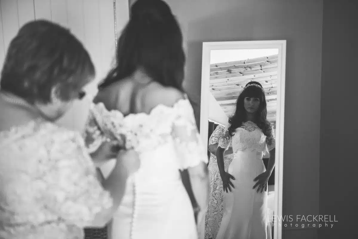 Lewis-Fackrell-Photography-Wedding-Photographer-Cardiff-Swansea-Bristol-Newport-Pre-wedding-photoshoot-cerian-dan-canada-lake-lodge-llantrisant--16