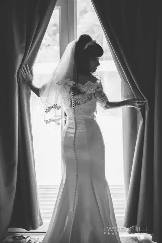 Lewis-Fackrell-Photography-Wedding-Photographer-Cardiff-Swansea-Bristol-Newport-Pre-wedding-photoshoot-cerian-dan-canada-lake-lodge-llantrisant--21