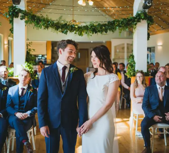 Canada-lodge-wedding-photography-ceremony