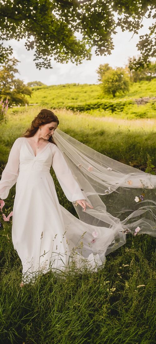 1055-PREVIEWS-Rhiann-Tom-wedding-photography-Lewis-Fackrell